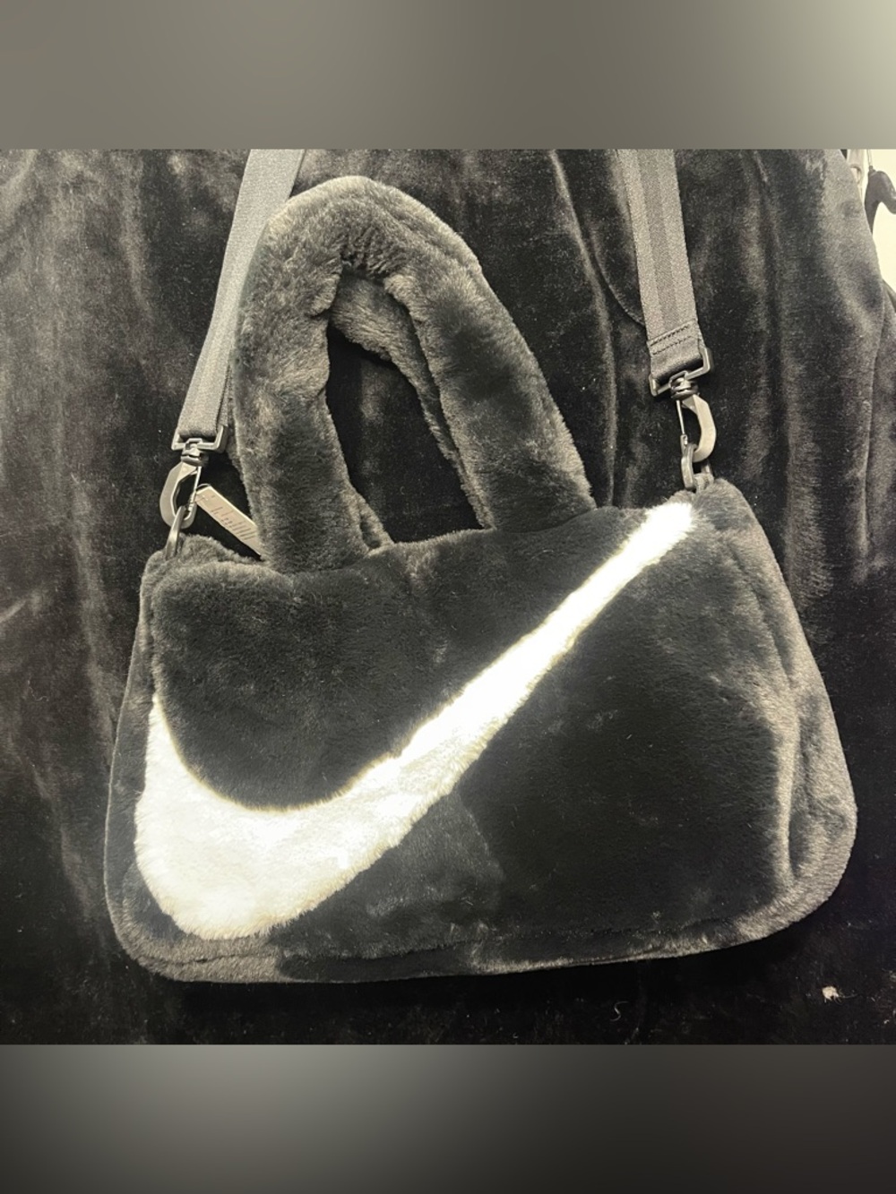 NIKE FAUX FUR TOTE Unisex Large NWT